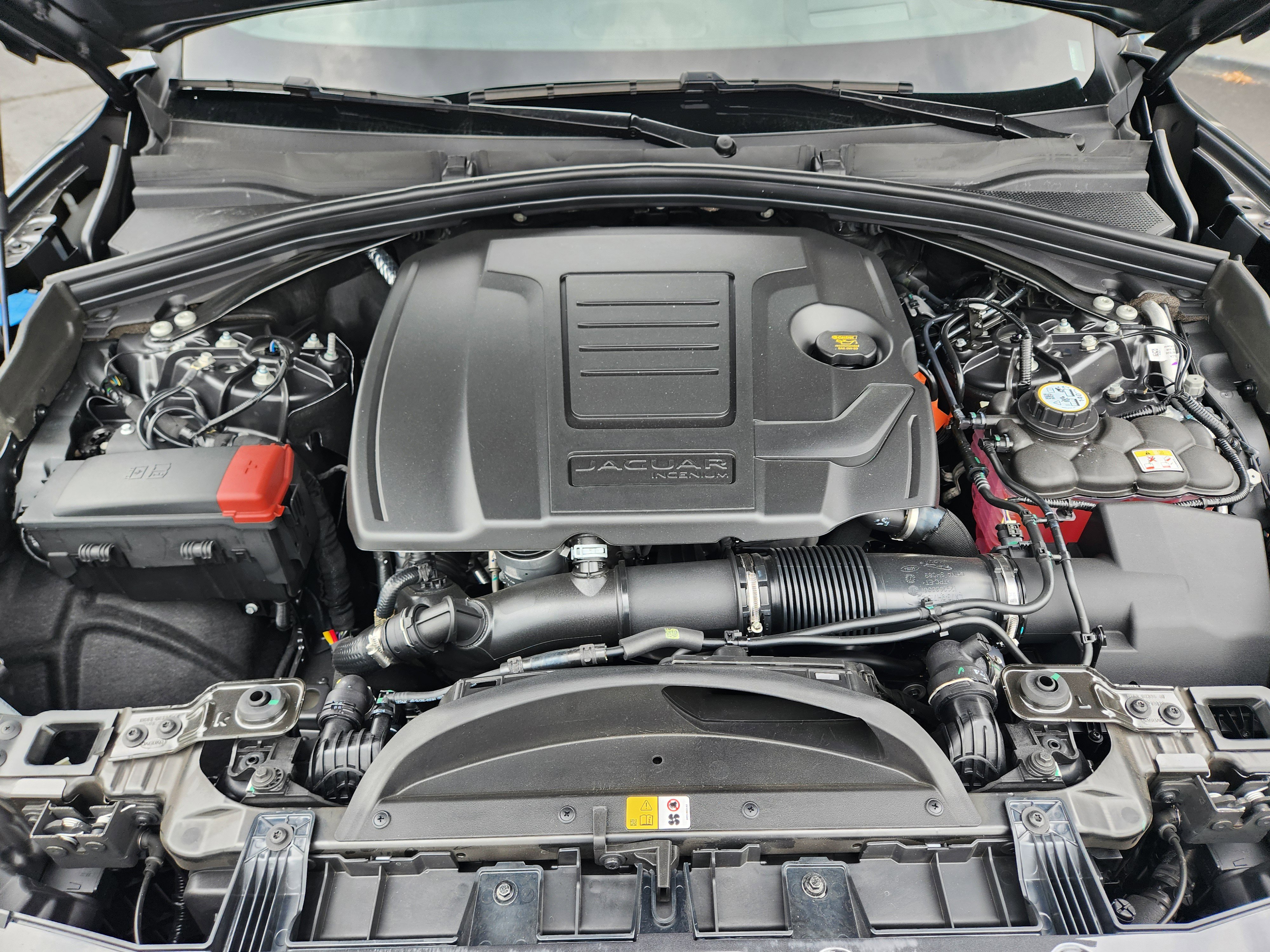 New 2026 Jaguar F-PACE R-Dynamic S image 24