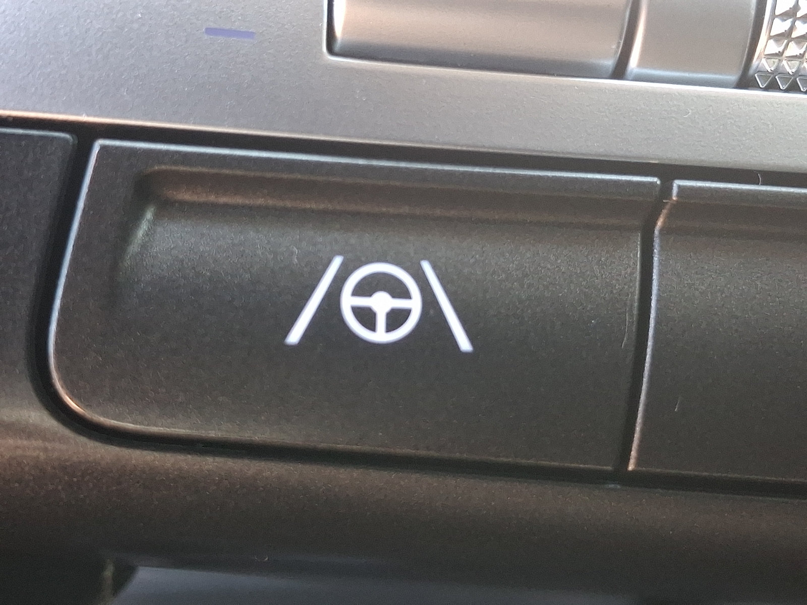 Certified 2025 Hyundai Kona SEL FWD image 25