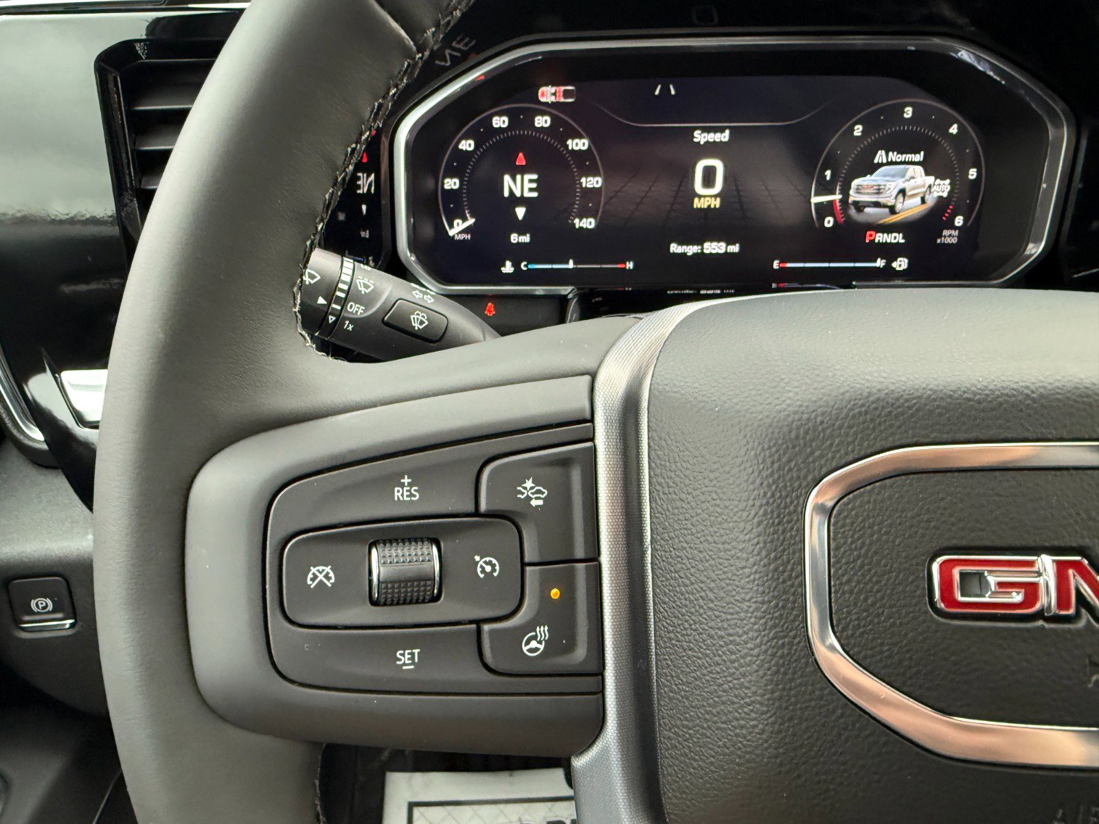 New 2026 GMC Sierra 1500 SLE image 25