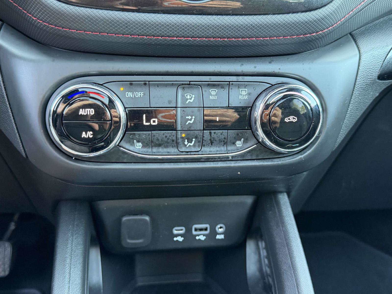 Used 2023 Chevrolet TrailBlazer RS w/ Sun and Liftgate Package AWD/4WD image 22