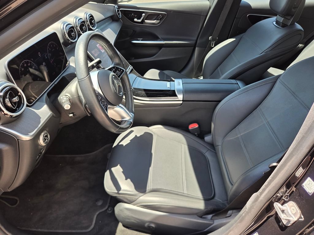 Used 2025 Mercedes-Benz C 300 4MATIC Sedan image 13