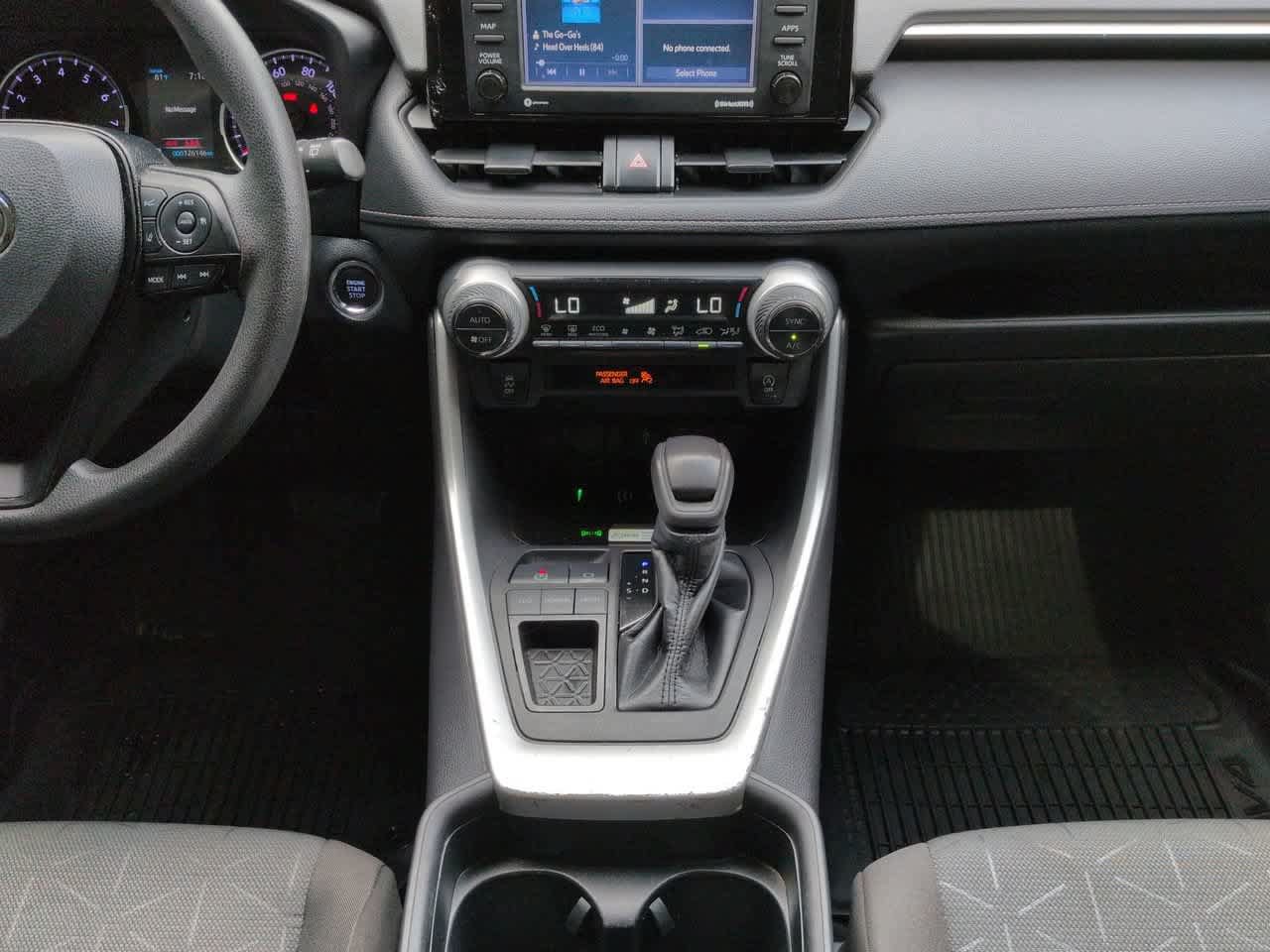 Used 2021 Toyota RAV4 XLE w/ Convenience Package FWD image 18