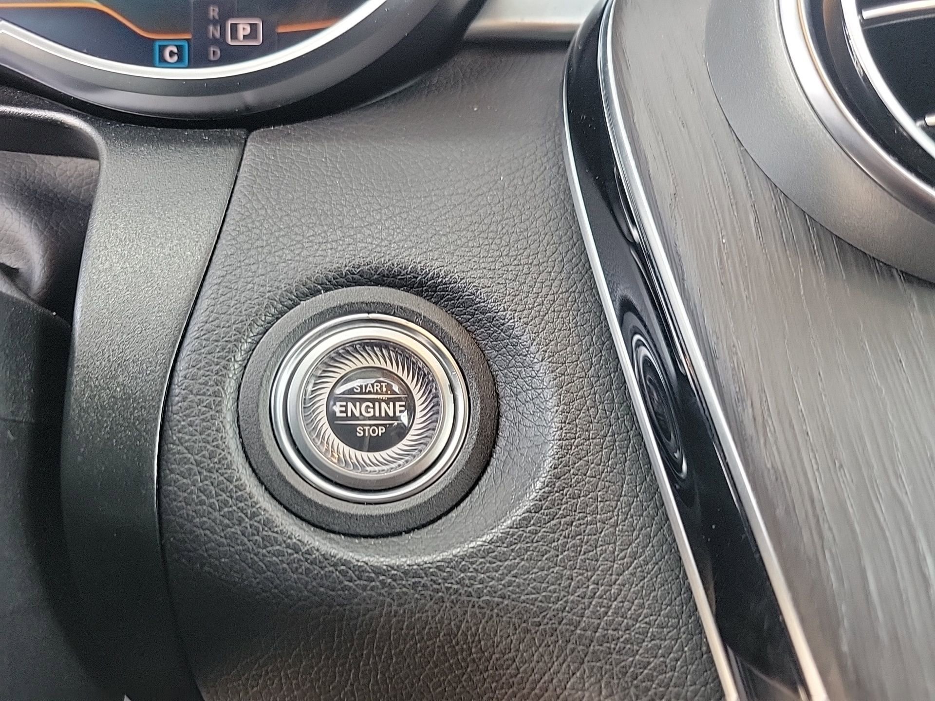 Used 2023 Mercedes-Benz GLC 43 AMG 4MATIC Coupe image 32