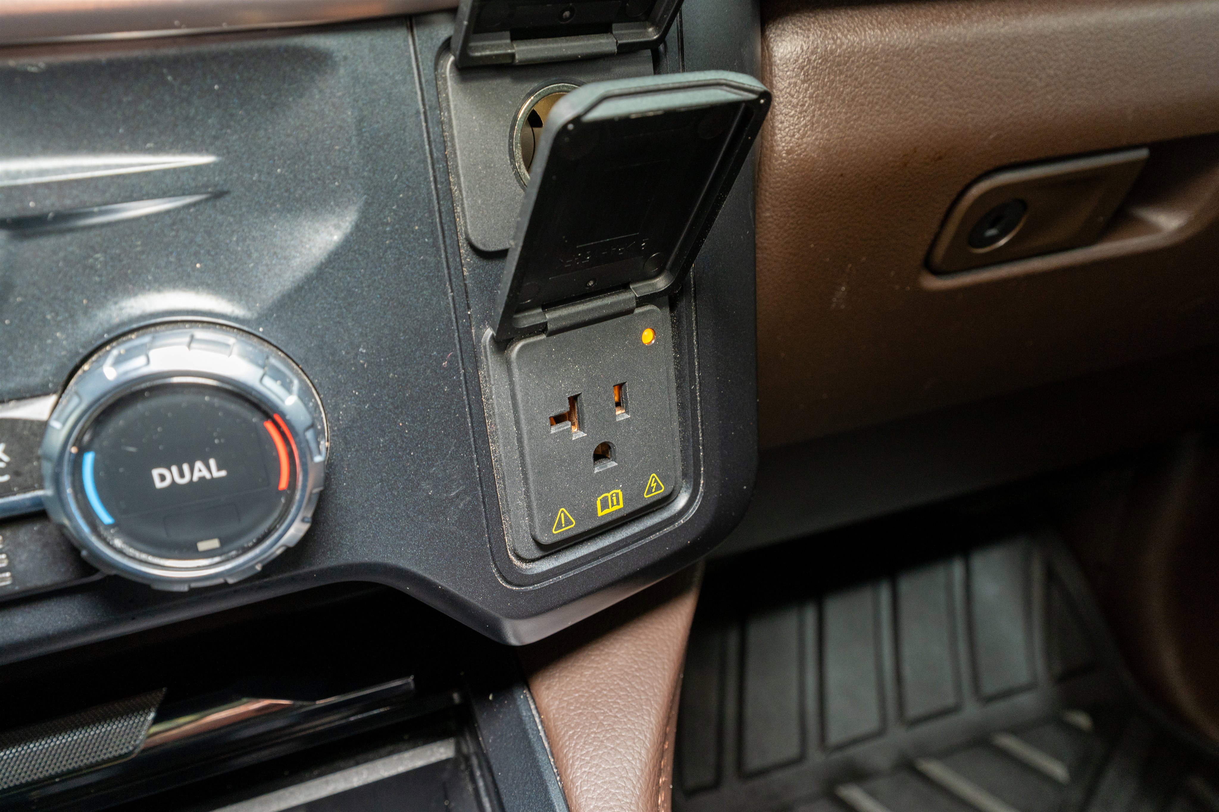 Used 2023 Ford F250 King Ranch w/ Chrome Package image 29