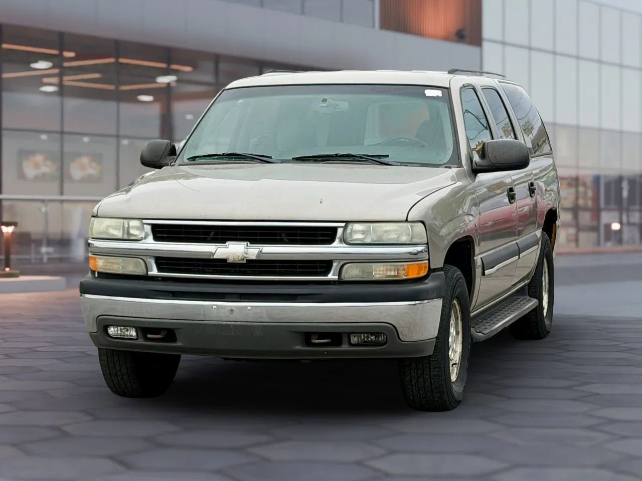 Used 2003 Chevrolet Suburban LS w/ LS Preferred Equipment Group image 2