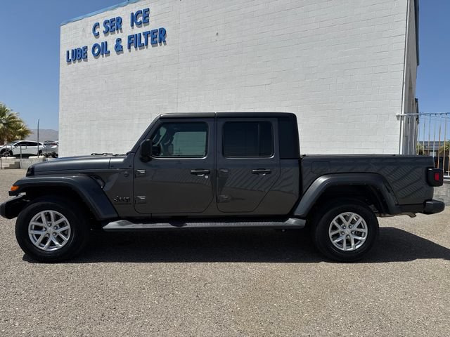 Used 2023 Jeep Gladiator Sport AWD/4WD image 2
