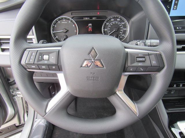New 2026 Mitsubishi Outlander ES image 20