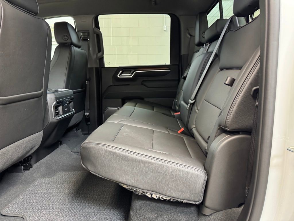 New 2026 GMC Sierra 3500 Denali w/ Technology Package image 17