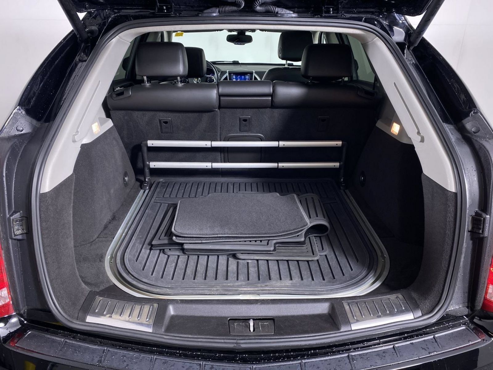 Certified 2016 Cadillac SRX Luxury FWD image 15