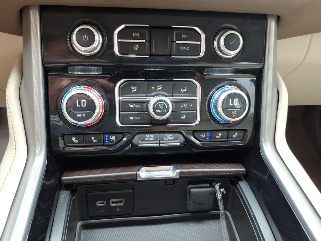 Used 2023 GMC Yukon XL Denali w/ Denali Reserve Package AWD/4WD image 25