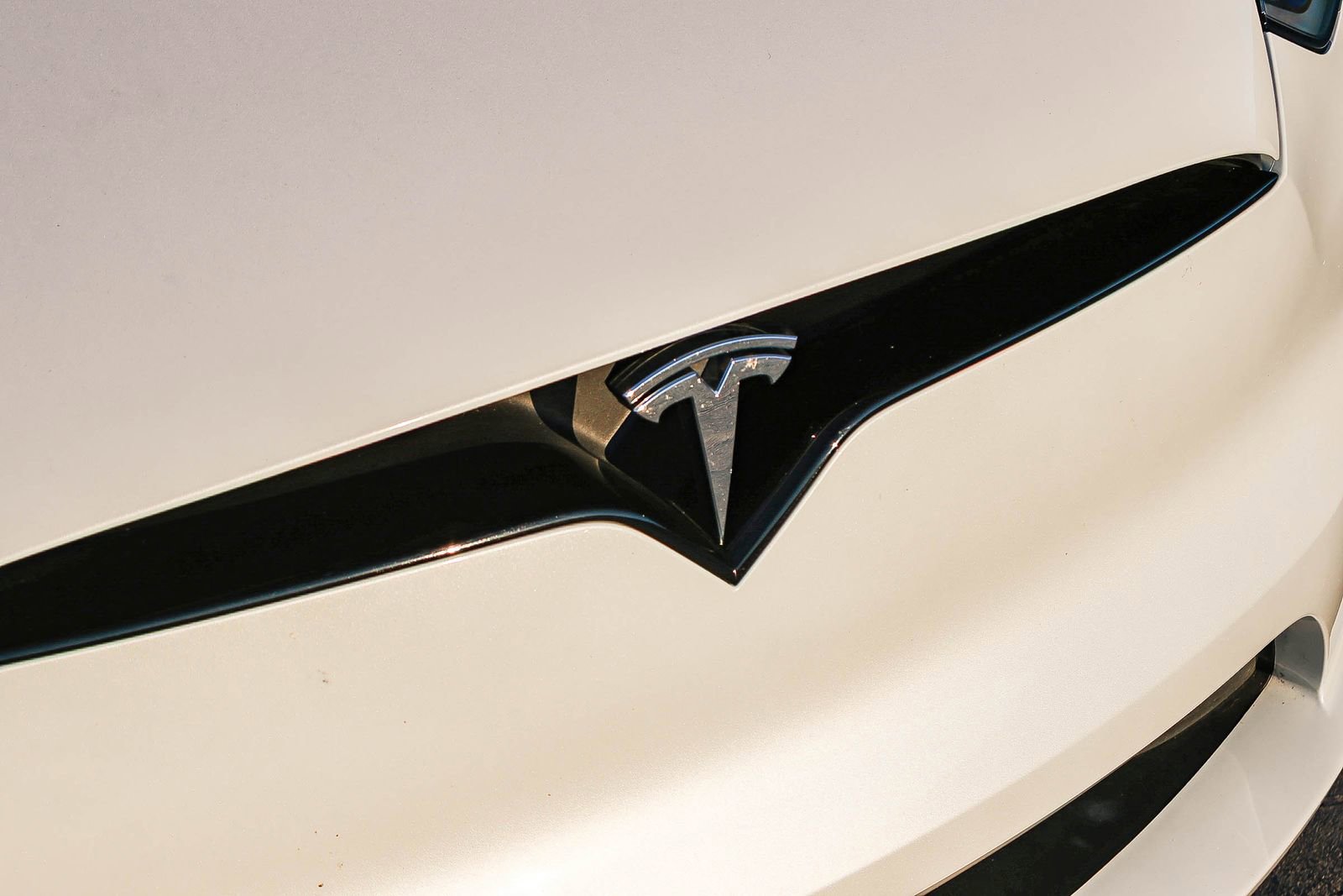 Used 2023 Tesla Model X image 16