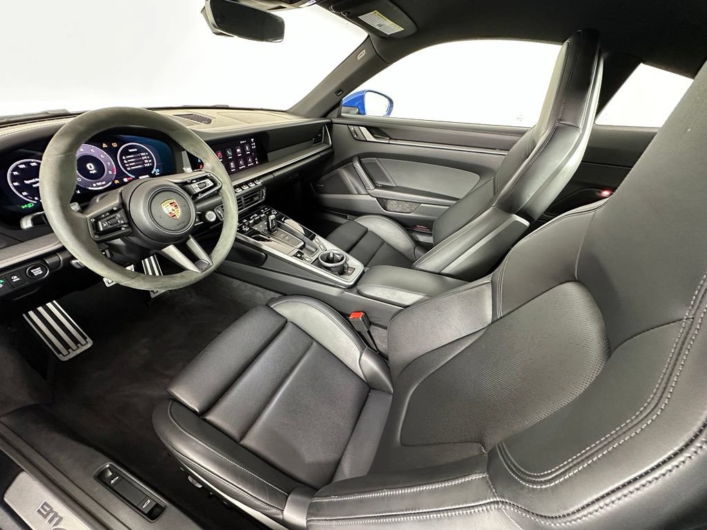 Certified 2025 Porsche 911 Carrera S RWD image 4