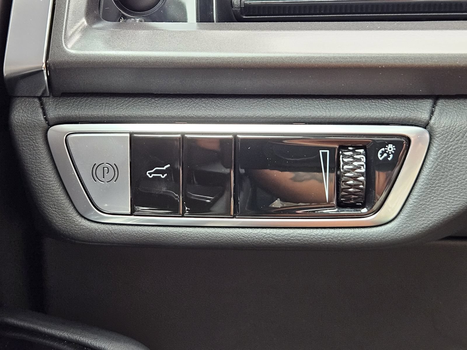 New 2027 Cadillac Vistiq Sport AWD/4WD image 24