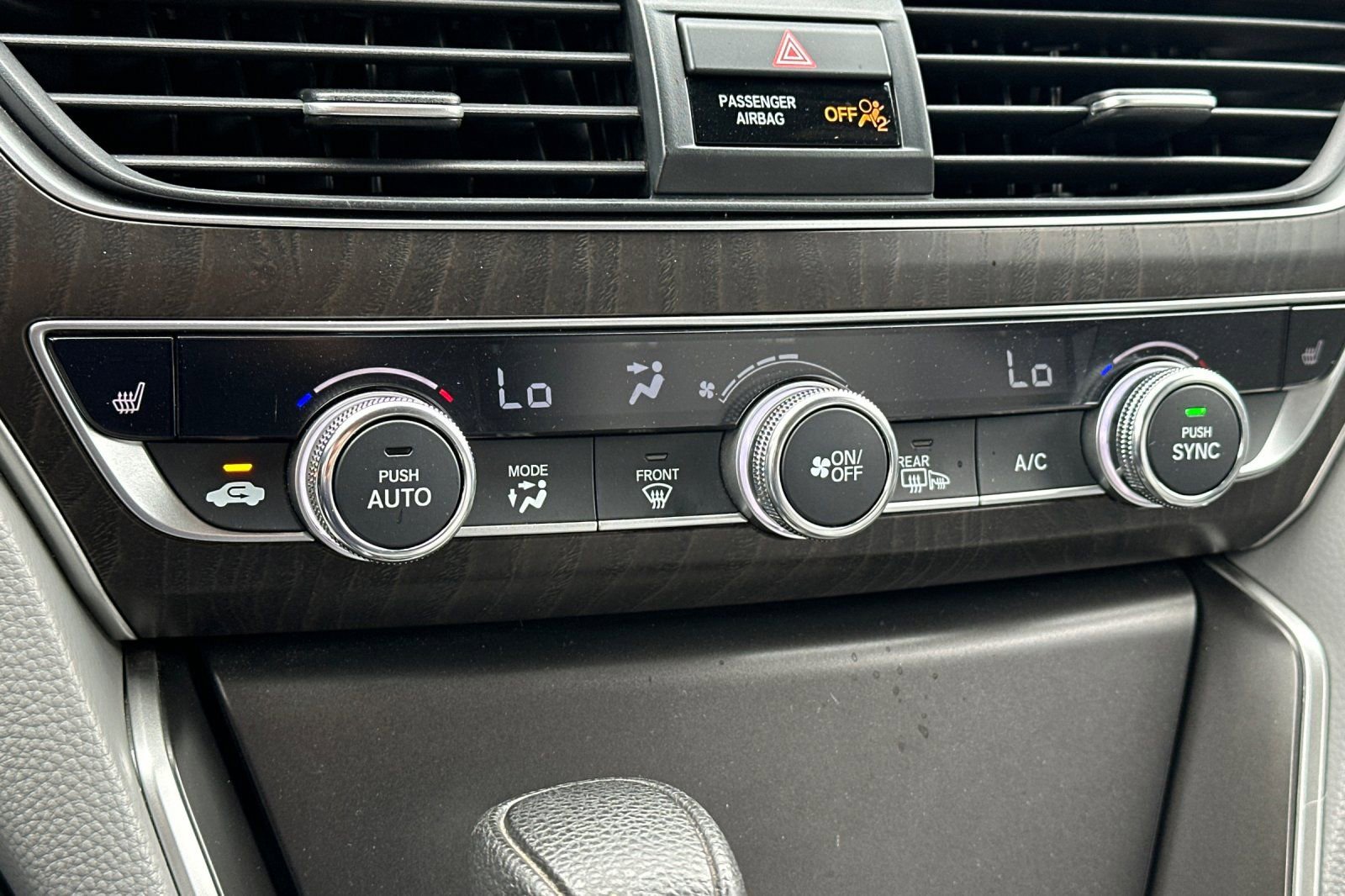 Used 2018 Honda Accord EX image 22