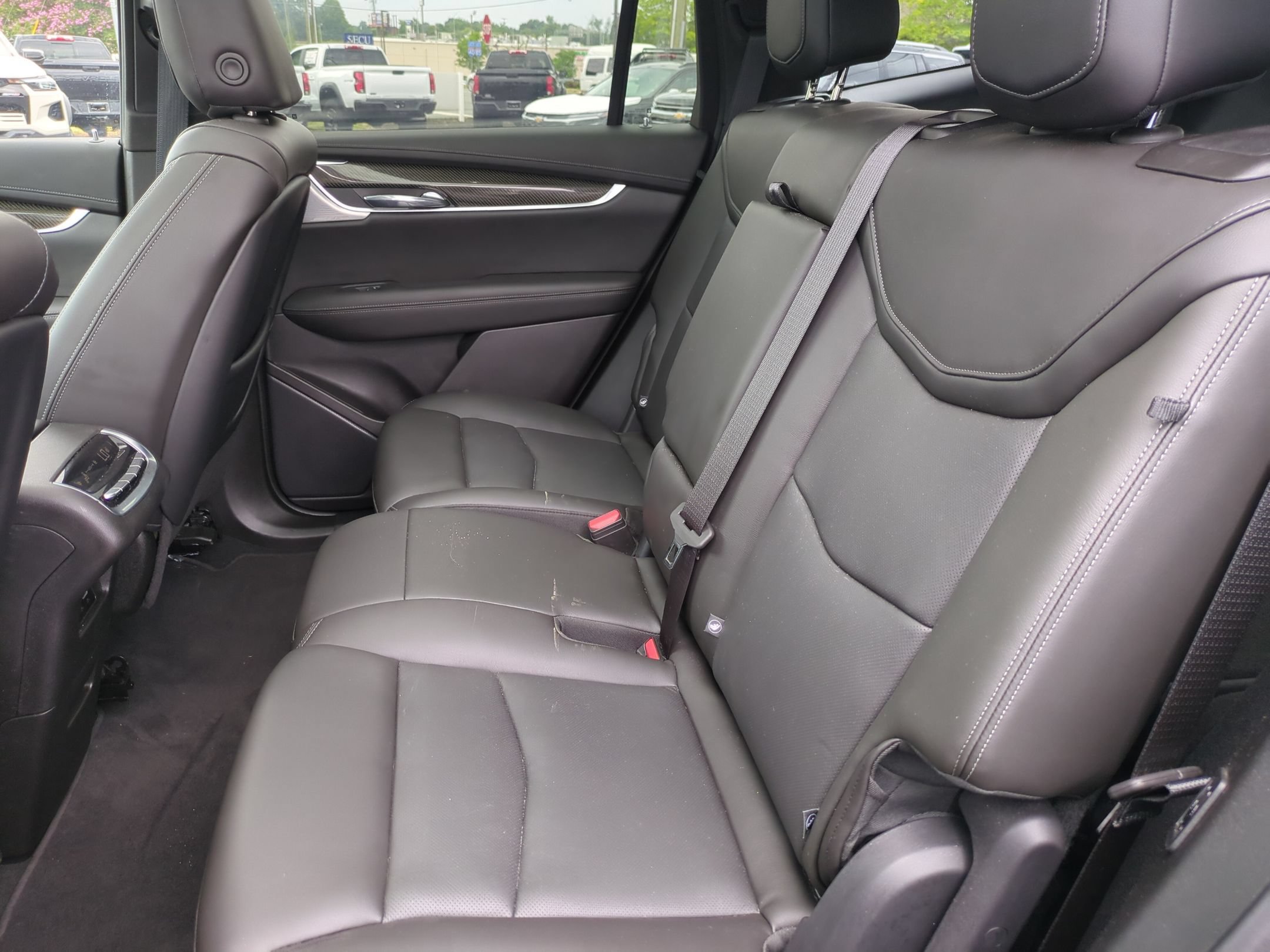 Certified 2023 Cadillac XT6 Sport w/ Technology Package AWD/4WD image 30