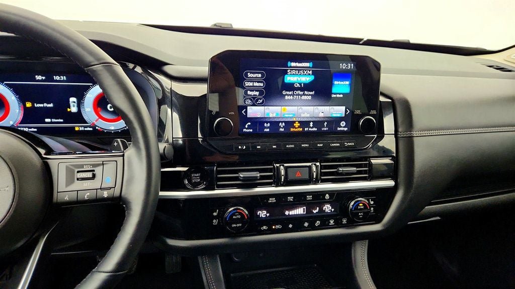 Used 2025 Nissan Pathfinder Platinum AWD/4WD image 18