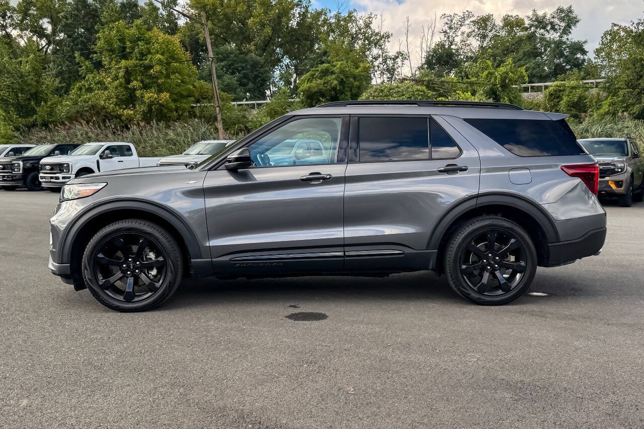 Used 2023 Ford Explorer ST-Line w/ Class IV Trailer Tow Package AWD/4WD image 6