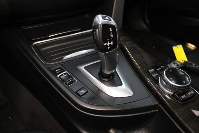 Used 2014 BMW 328i xDrive Sedan AWD/4WD image 13
