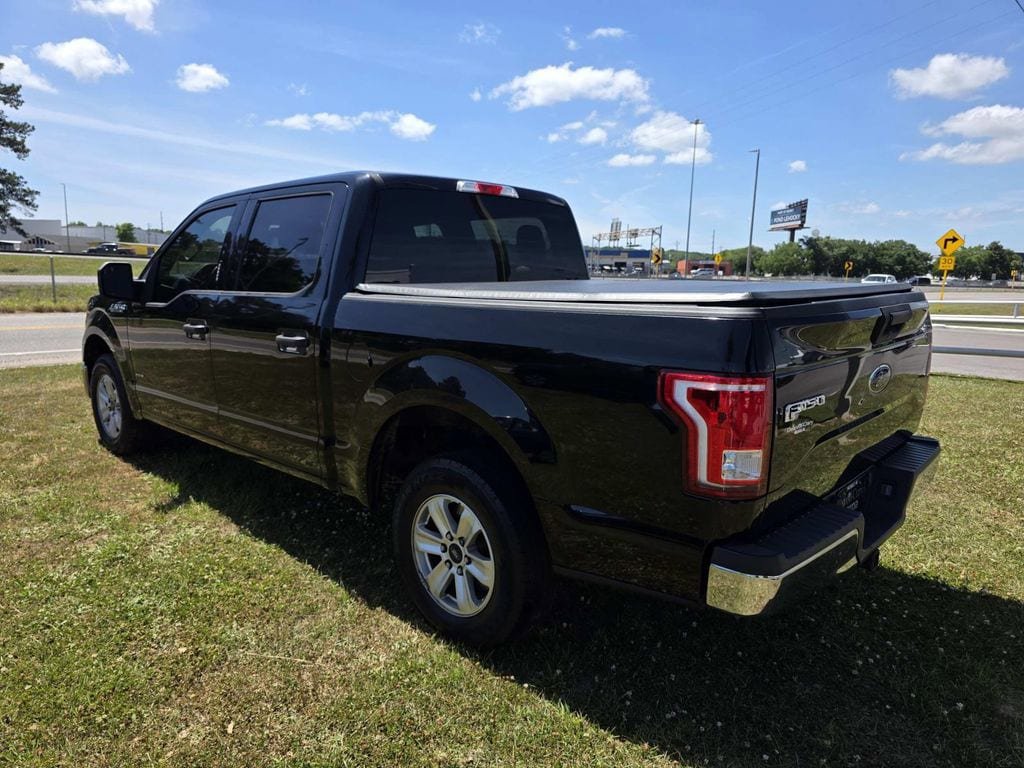 Used 2017 Ford F150 XLT w/ Equipment Group 301A Mid RWD image 4