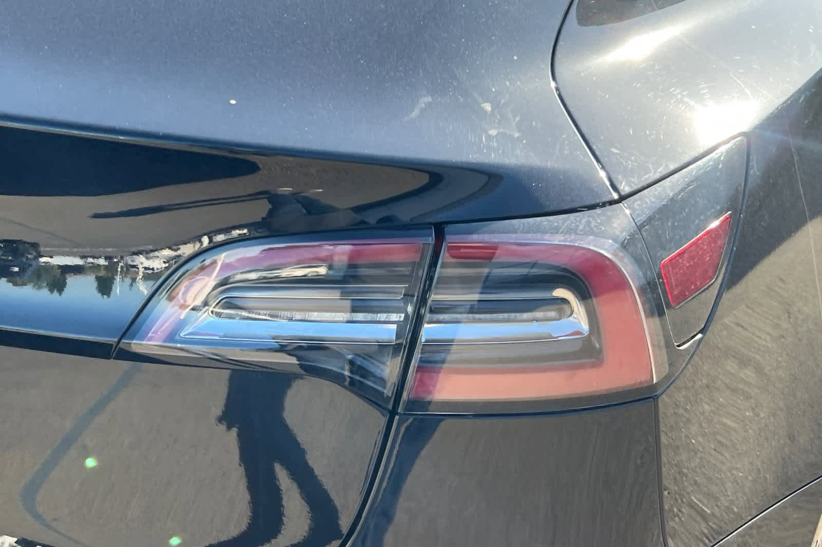 Used 2021 Tesla Model 3 Standard Range Plus RWD image 18