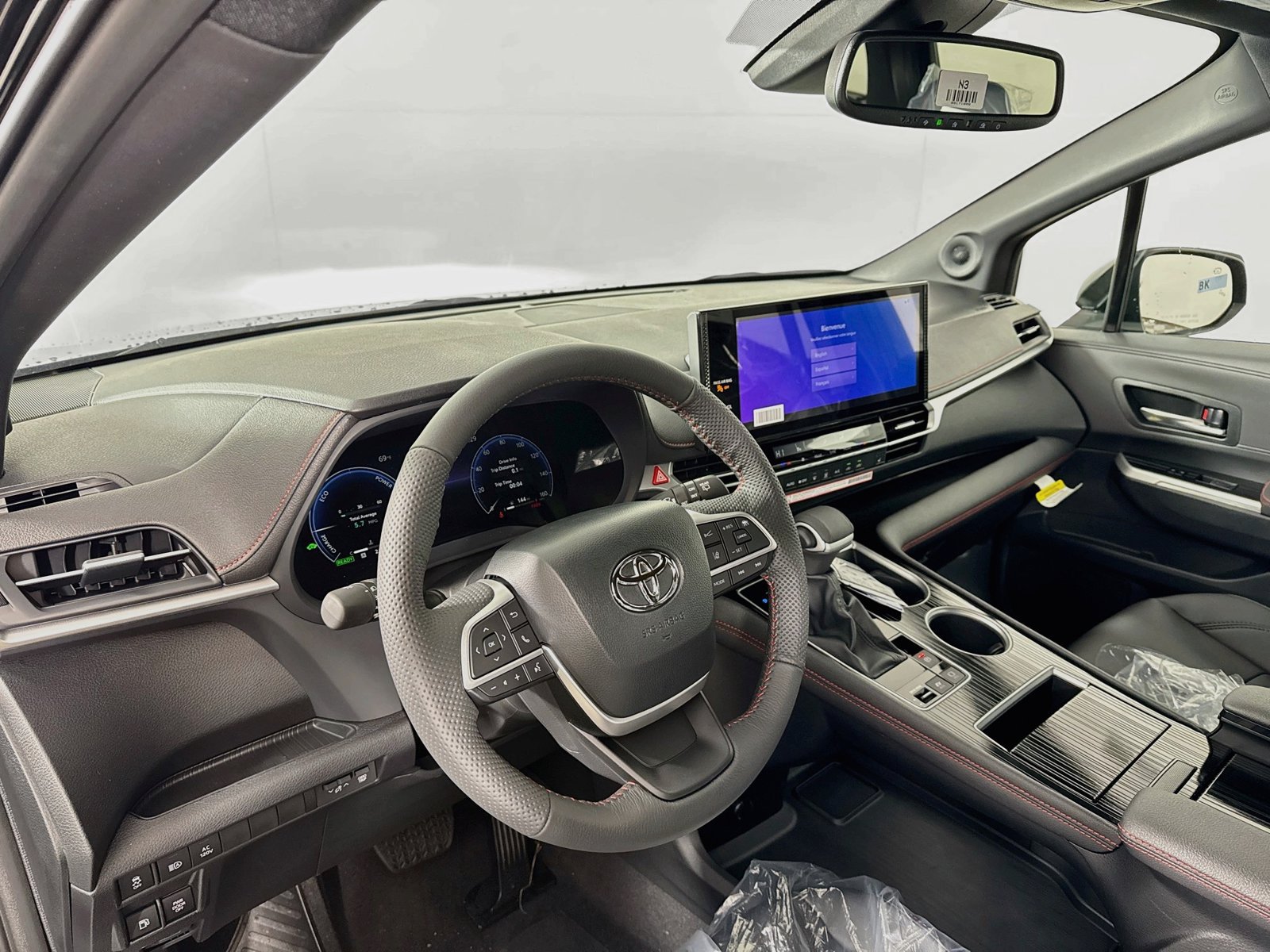 New 2026 Toyota Sienna XSE AWD/4WD image 6
