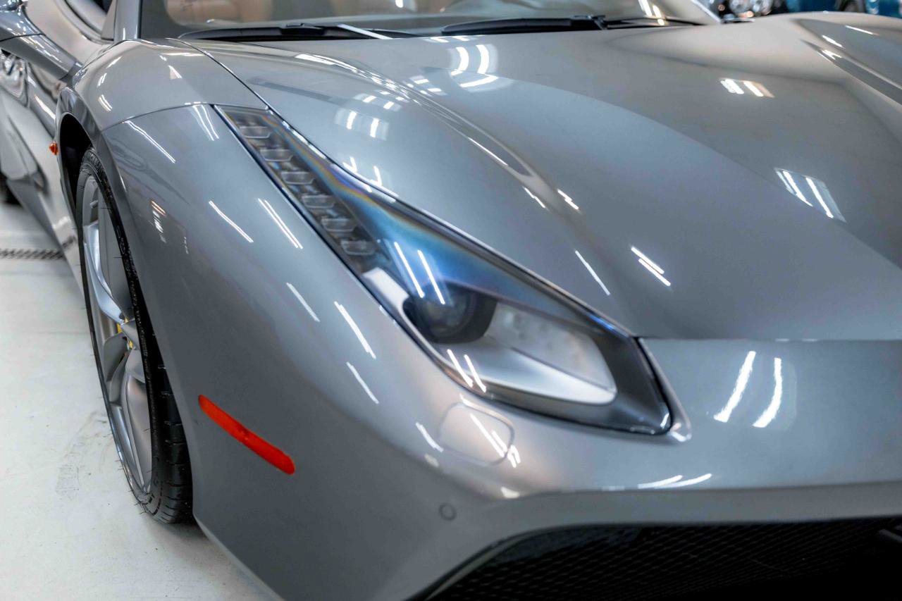 Used 2018 Ferrari 488 Spider image 17