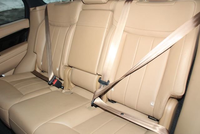 Used 2023 Land Rover Range Rover SE image 24