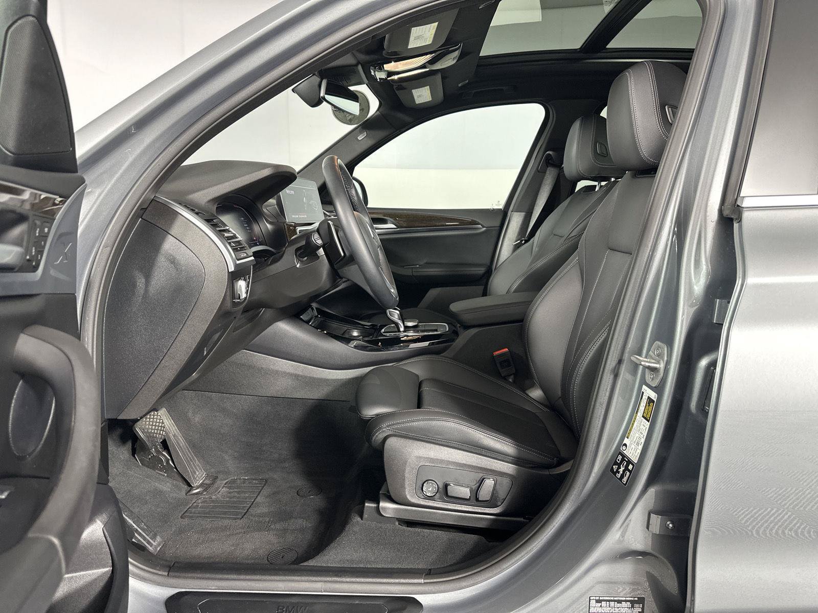 Used 2024 BMW X3 xDrive30i w/ Premium Package AWD/4WD image 12