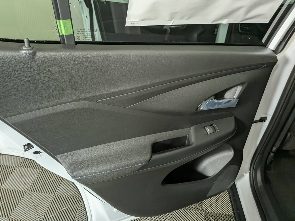New 2026 Buick Envista Sport Touring w/ Convenience I Package FWD image 32