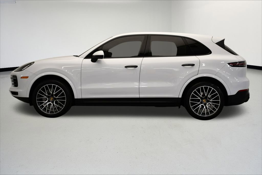 Used 2022 Porsche Cayenne image 2