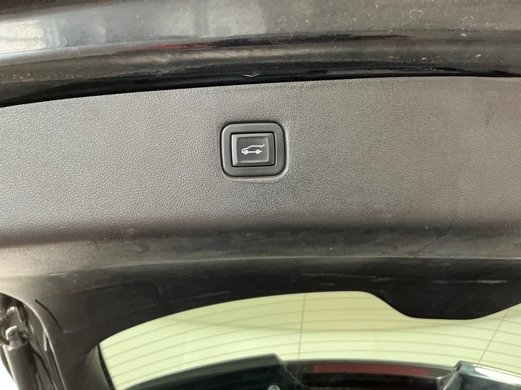 Used 2020 Chevrolet Blazer LT FWD image 28