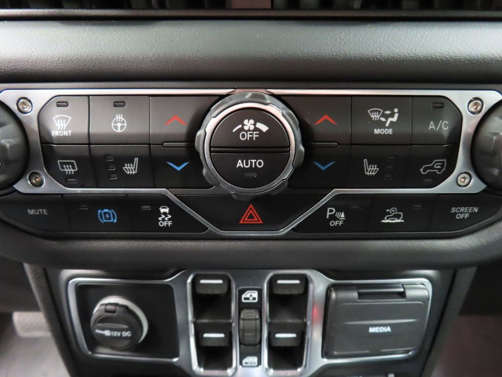 Used 2024 Jeep Wrangler High Altitude image 56