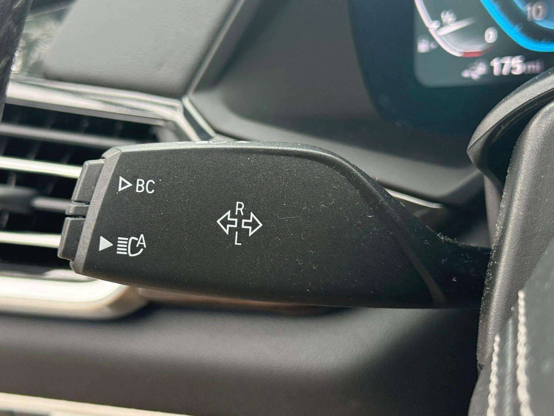 Used 2023 BMW X5 xDrive45e w/ Parking Assistance Package image 34