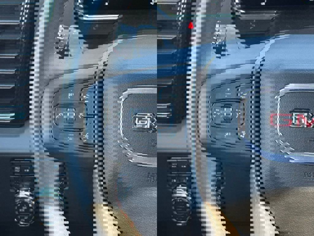 Used 2025 GMC Sierra 1500 AT4X w/ AT4X AEV Edition image 30