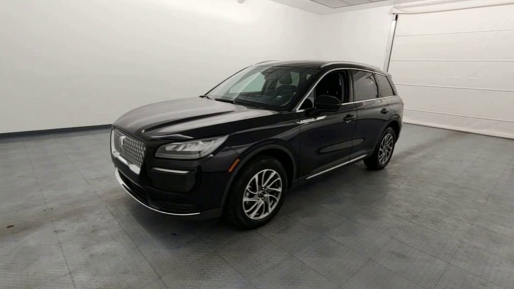 Used 2022 Lincoln Corsair AWD w/ Equipment Group 101A image 3