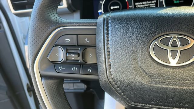 Used 2025 Toyota 4Runner TRD Off-Road Premium image 11