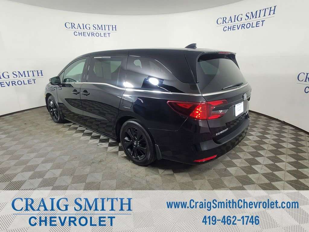 Used 2023 Honda Odyssey Sport image 3