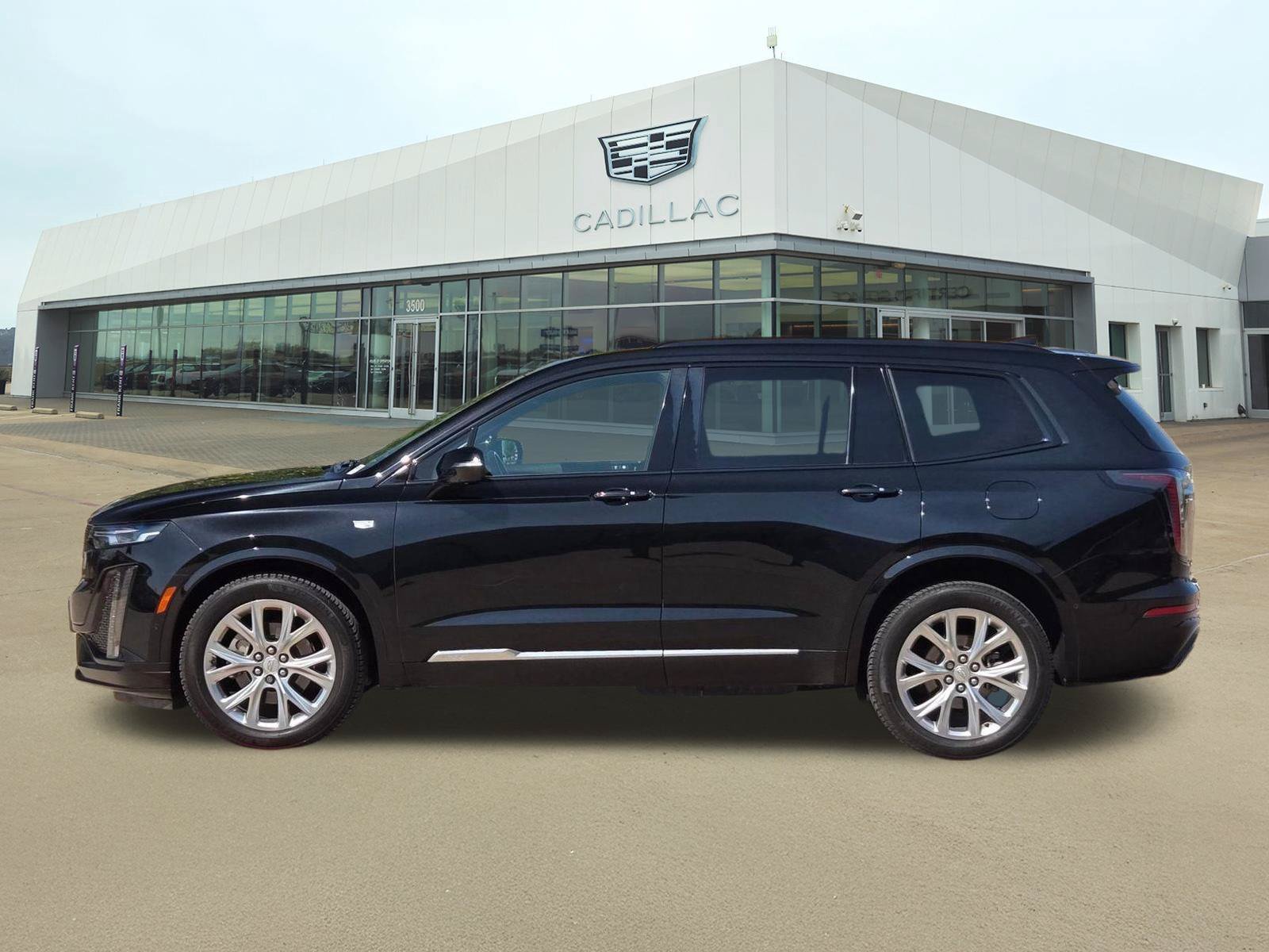 Used 2020 Cadillac XT6 Sport AWD/4WD image 3