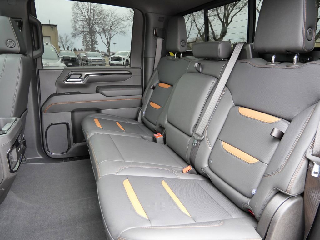 Used 2025 GMC Sierra 2500 AT4 w/ AT4 Premium Plus Package image 28