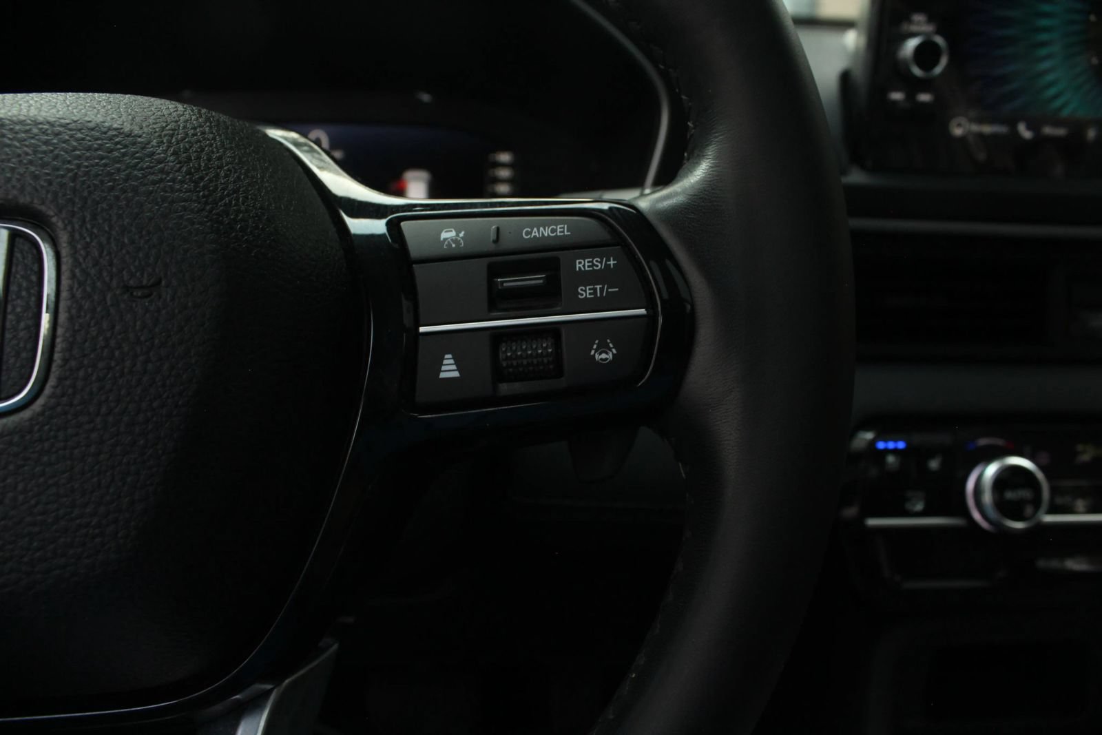 Used 2023 Honda Pilot Elite image 30