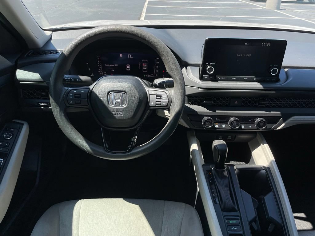 Certified 2025 Honda Accord LX image 11