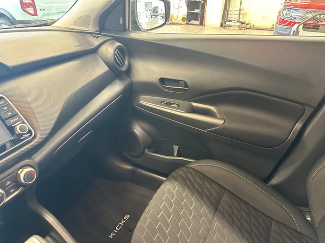 Used 2022 Nissan Kicks S FWD image 22