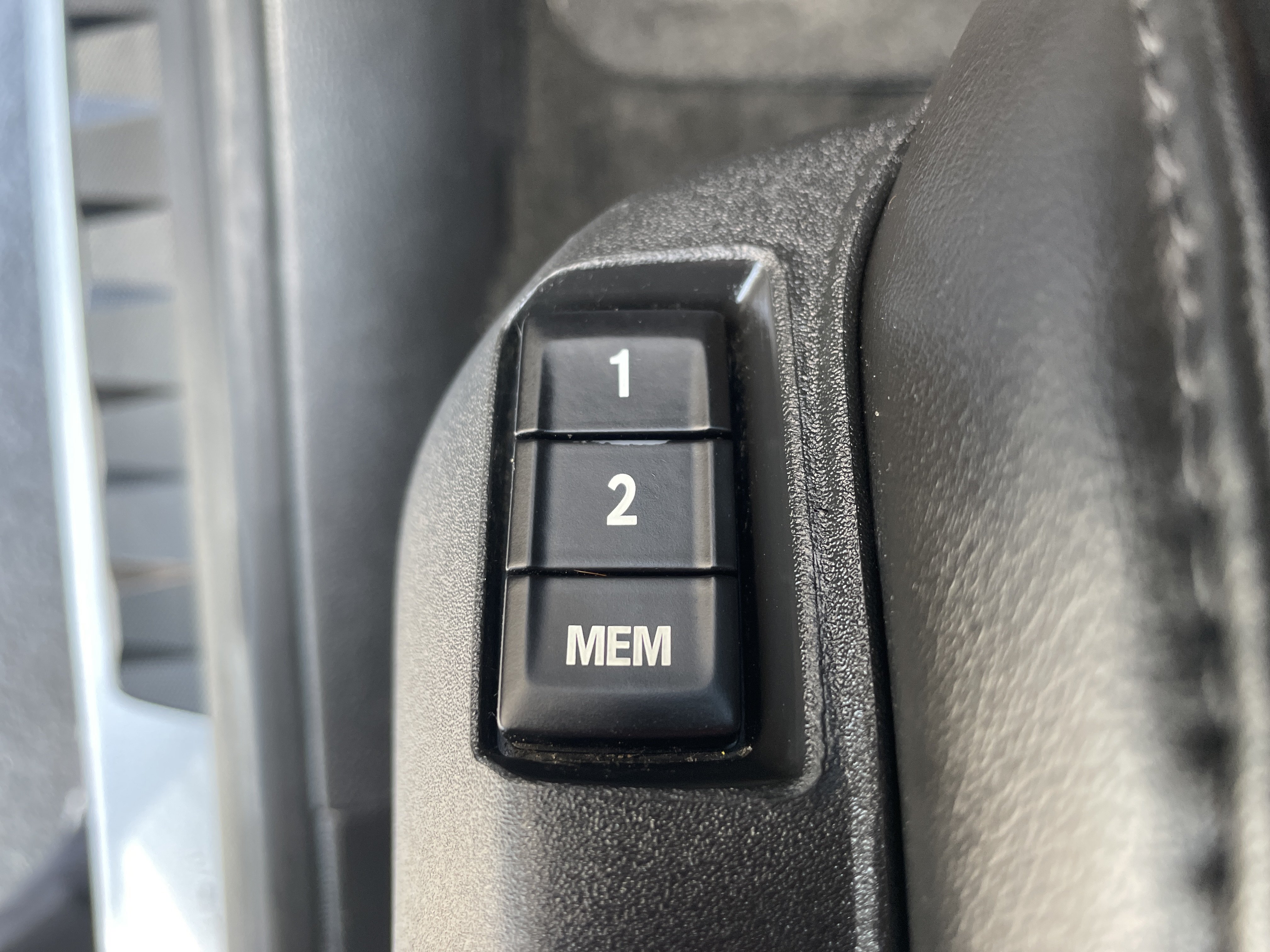 Used 2014 Chevrolet Equinox LTZ FWD image 31