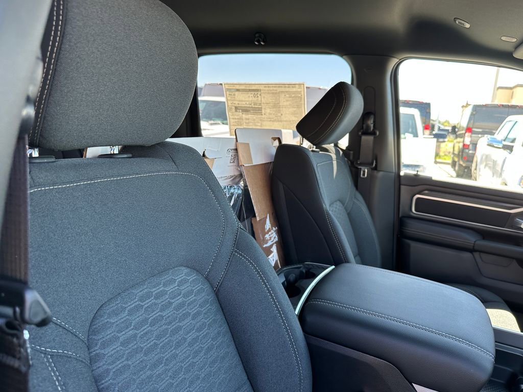 New 2026 RAM 1500 4x4 Crew Cab image 16