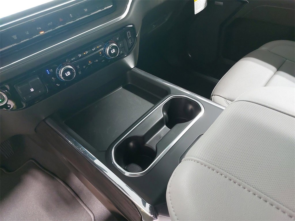 New 2026 GMC Sierra 3500 SLT w/ SLT Premium Package image 26