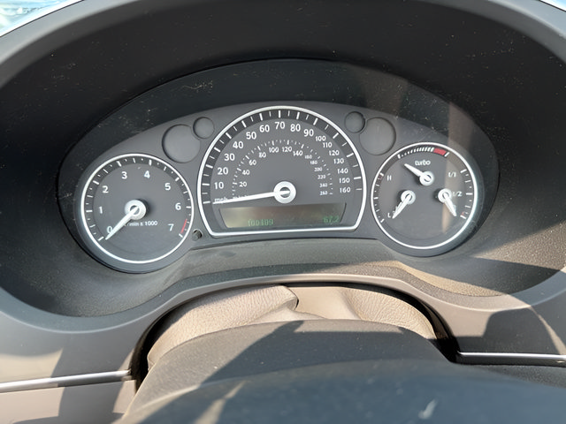 Used 2010 Saab 9-3 2.0T FWD image 12