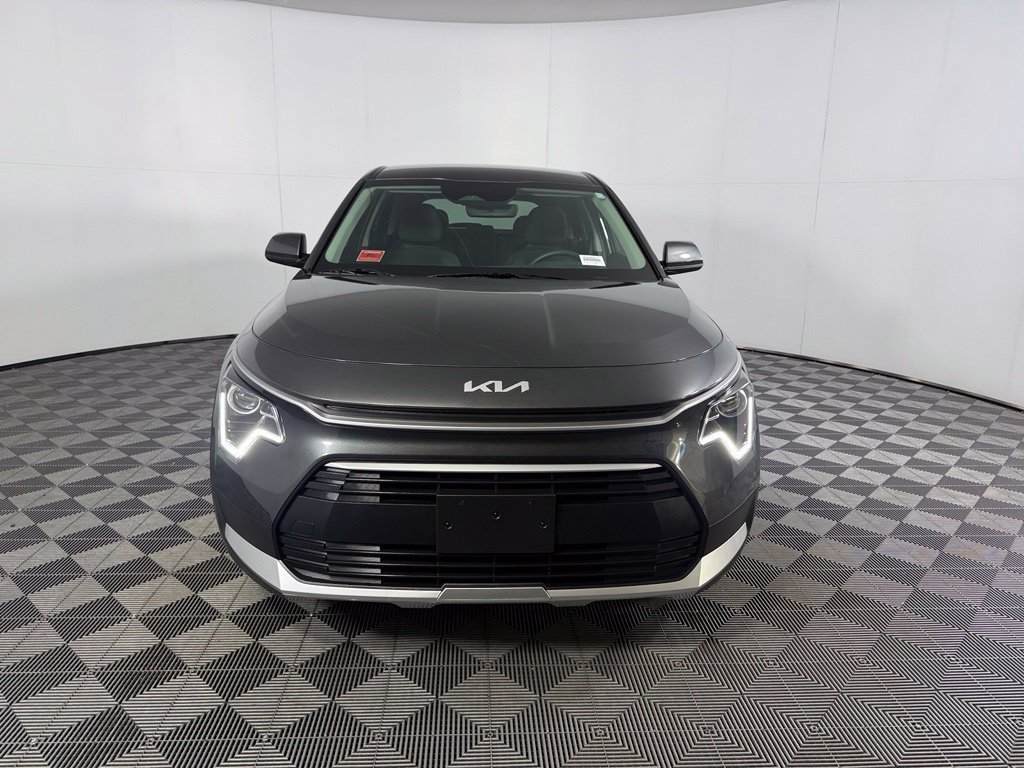Used 2026 Kia Niro LX FWD image 2