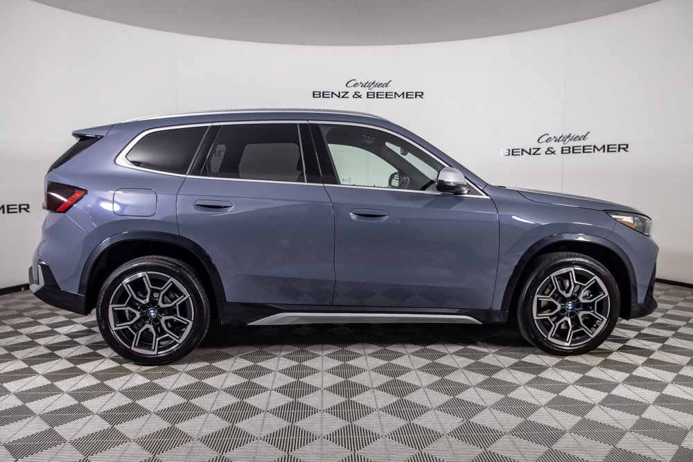 Used 2023 BMW X1 xDrive28i w/ Convenience Package AWD/4WD image 3