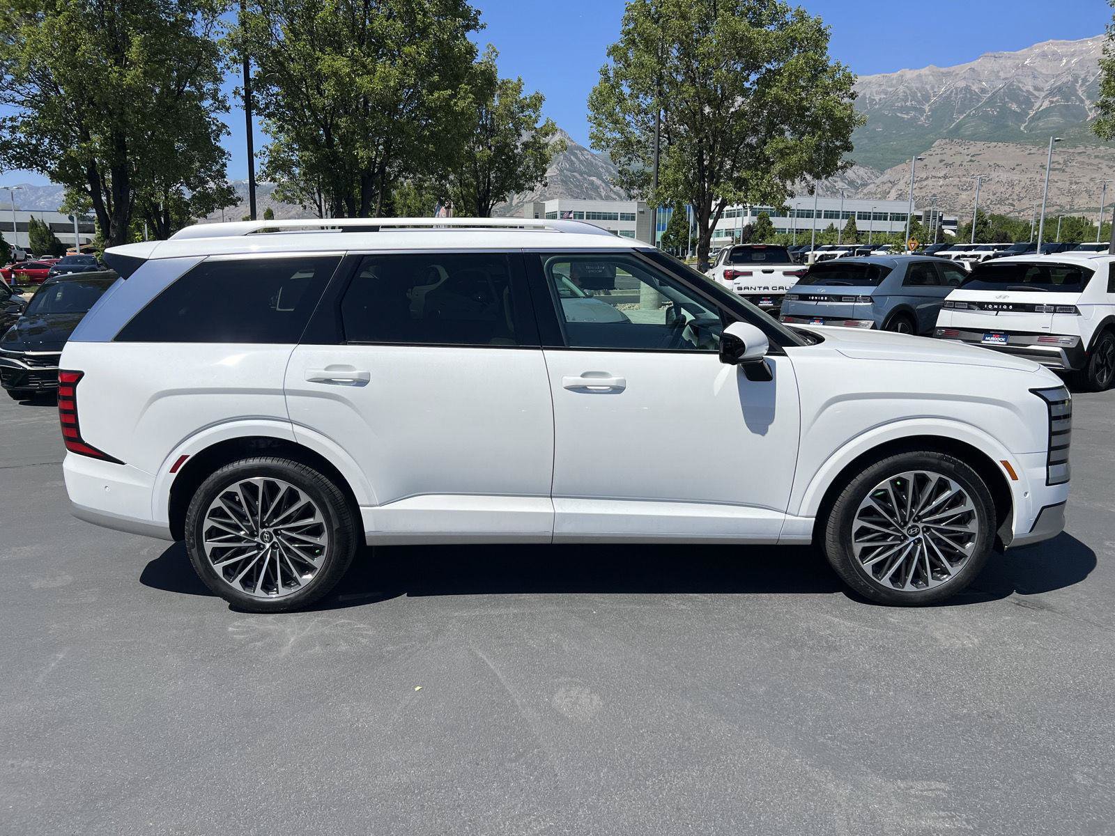 Certified 2026 Hyundai Palisade Calligraphy AWD/4WD image 6
