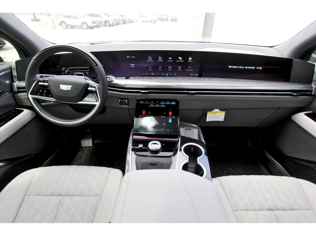New 2026 Cadillac Escalade IQ Luxury 1 image 9